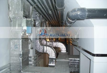 Монтаж противопожарных клапанов канального осушителя Calorex Delta Монтаж противопожарных клапанов осушителя в бассейне